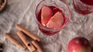 Acqua alla cannella: la bevanda SEGRETA che poche persone conoscono