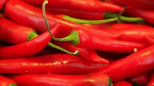 Il Peperoncino, scopriamo i suoi numerosi benefici: vi sveliamo anche cosa succede quando ne mangiate troppo