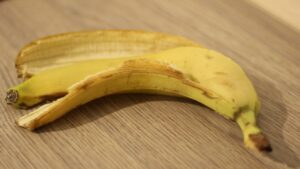 Tutti i segreti per fare un buon compost con le bucce di banana