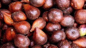 Frutto serpente, tutto quello che volevate sapere sul misterioso snake fruit o salacca