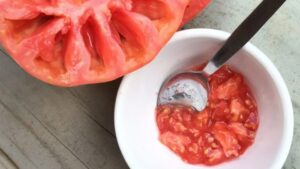 Come salvare i semi di pomodoro dai vostri frutti e perché farlo in tarda estate