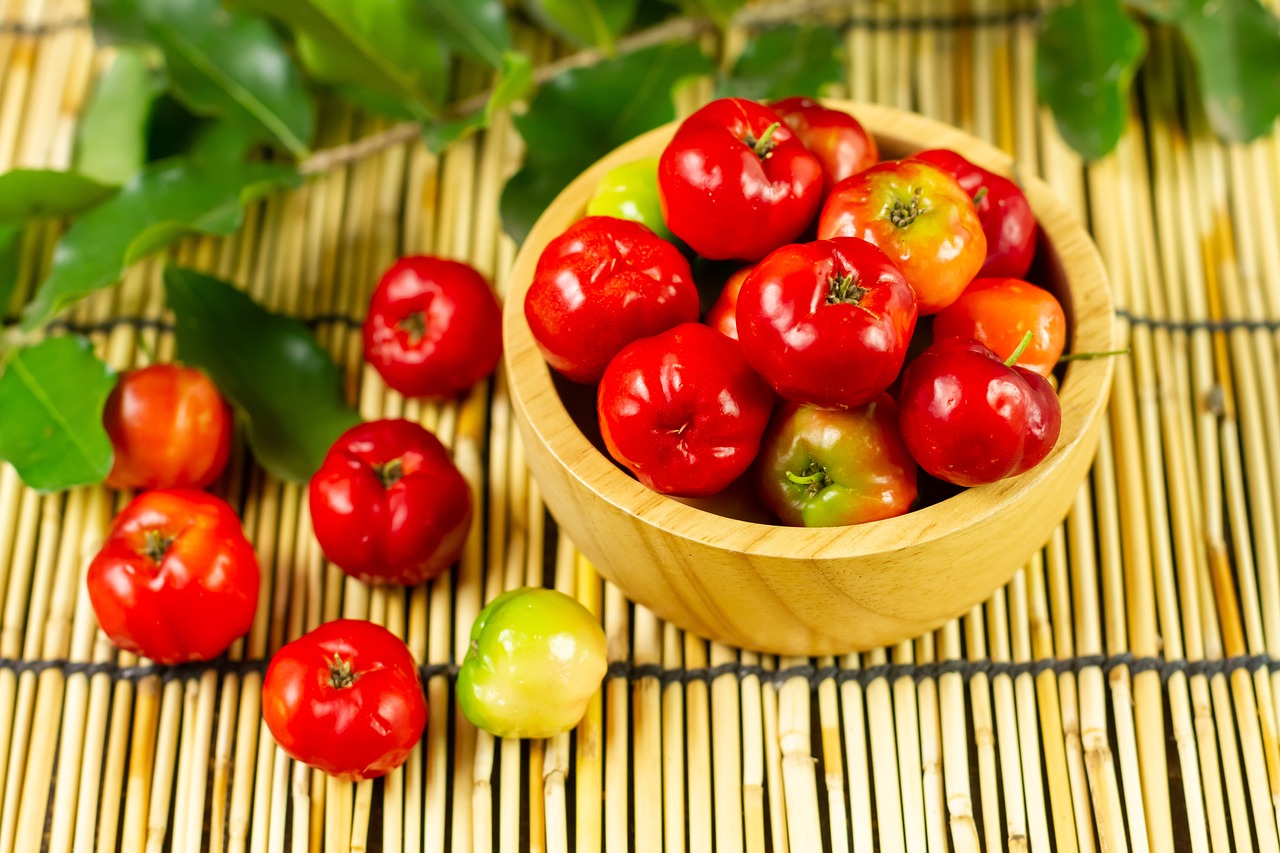 Acerola: frutto ricco di vitamina C