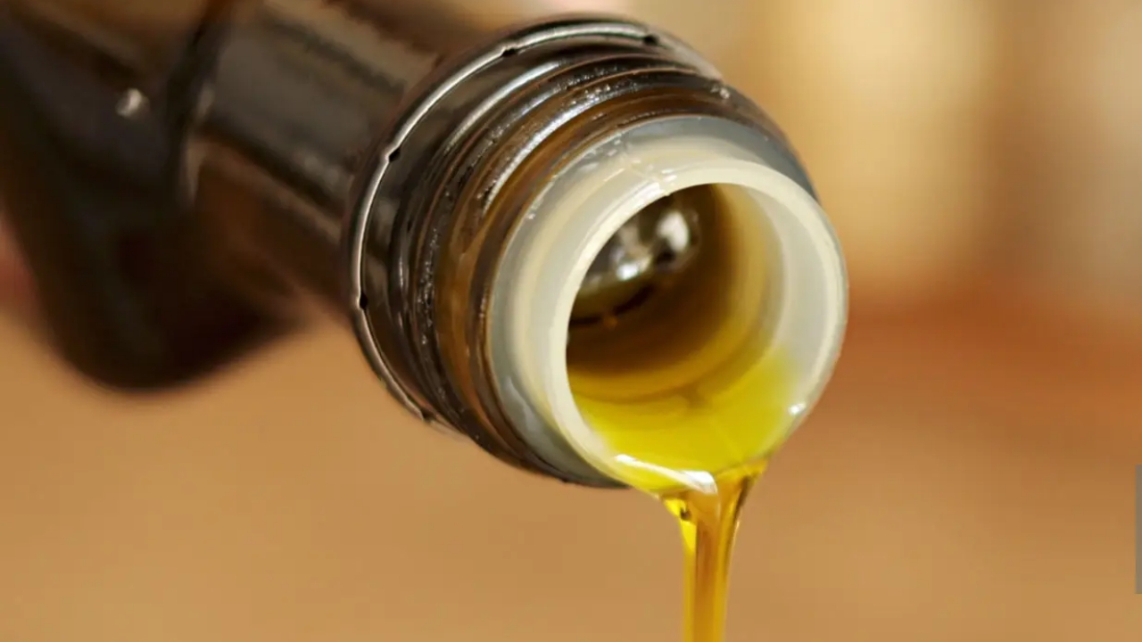 olio d'oliva versato